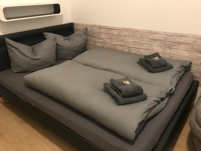 Bedroom 4, Pension Lotti Friedrichshain, Berlin
