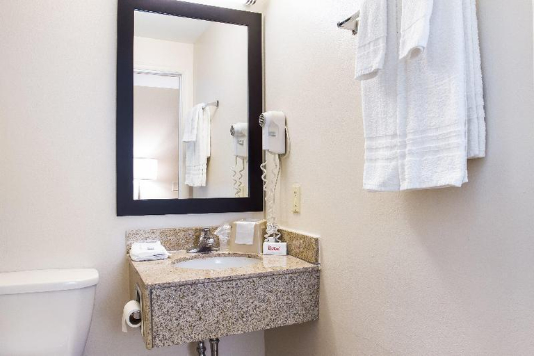 Bathroom 21