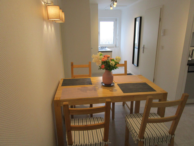 Dining Room, Schicke Komfortwohnung zum Wohlfuhlen, Neunkirchen