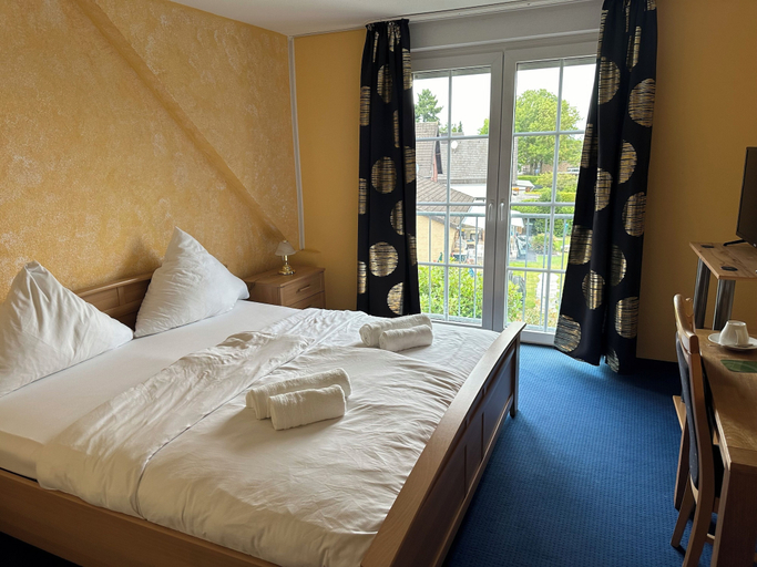 Bedroom 3, Hotel Restaurant Narasinga, Heinsberg