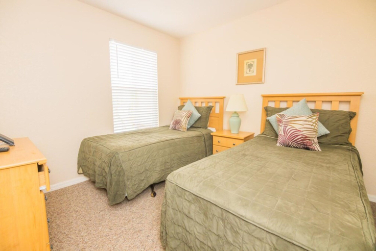 Bedroom 2, Lynval's Regal Palms Resort Townhome, Polk