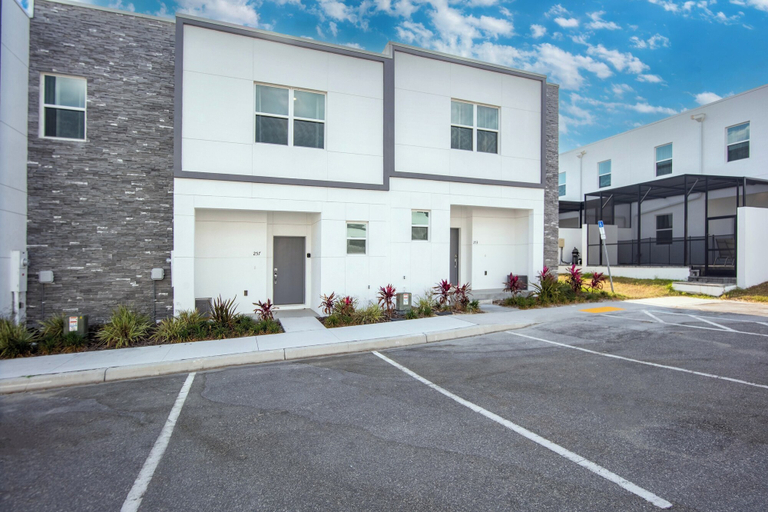 Exterior & Views, Whimsy by Avantstay Pool 30min to Disney, Polk