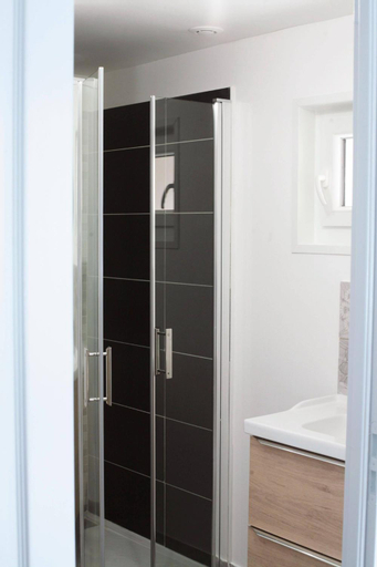Bathroom 9