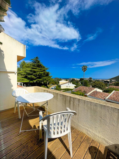Others 2, Beautiful Villa 8 guests - Pool Access in Mandelieu, Alpes-Maritimes