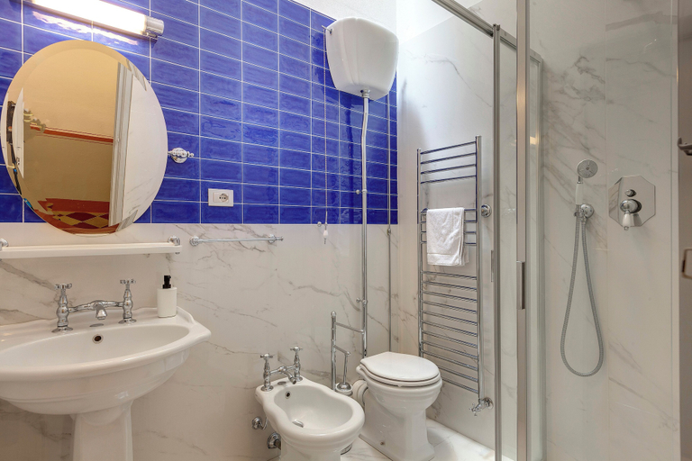 Bathroom 4, Mamo Florence - Tintori Luxury Palace, Florence