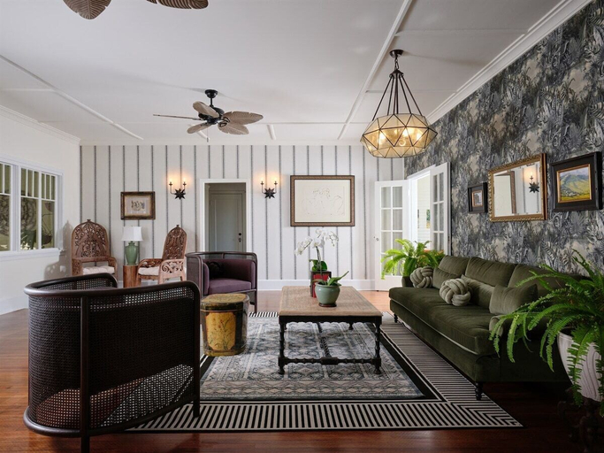 Others 5, The Historic Wailuku Inn, Maui