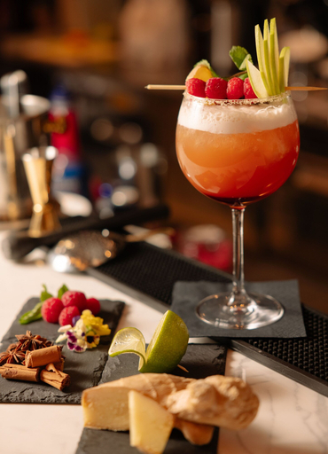 Food & Drinks 4, 10 KEYS MILANO, Milano