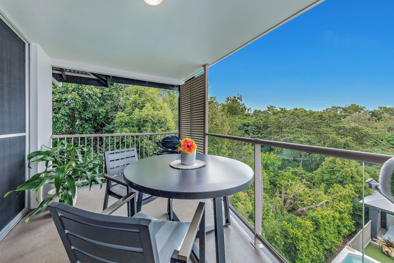 Others 5, Alpha 8 on Waterson - Airlie Beach, Whitsunday