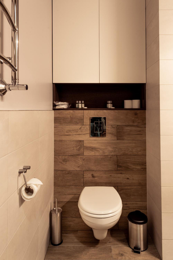 Bathroom 2, RATUSHA craft rooms, Kamianets'-Podil's'ka