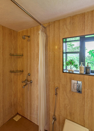 Bathroom 2, SaffronStays Le Soil, Nashik