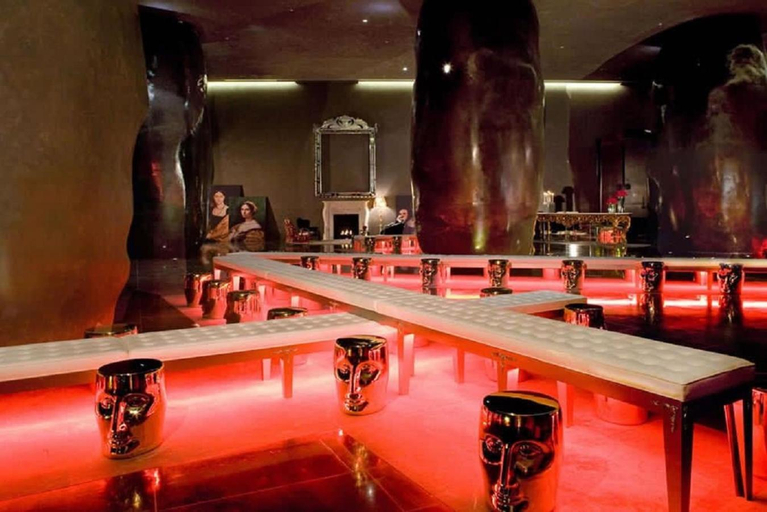Food & Drinks 3, ICONIC LUXURIOUS HIGH CEILINGS UNIT BRICKELL w, Miami-Dade