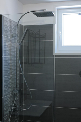 Bathroom 6