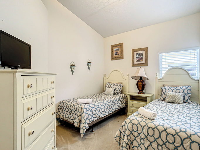 Bedroom 3, Silver Creek Sensation, Lake