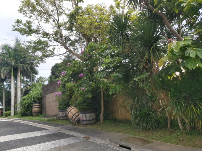 Others 3, Affordable Tagaytay Monteluce 1BR with Pool G10, Silang
