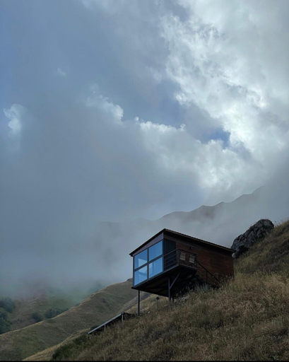 Others 2, Pirdapira, Kazbegi