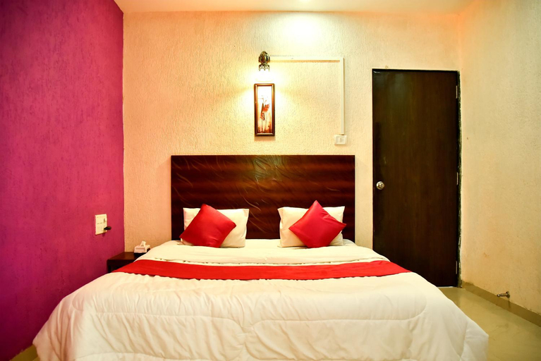 Others 2, DV Inns Meridian Villa - Valley & Strawberry Farms, Satara