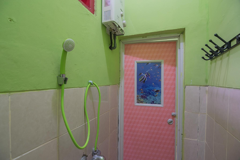 Bathroom 9