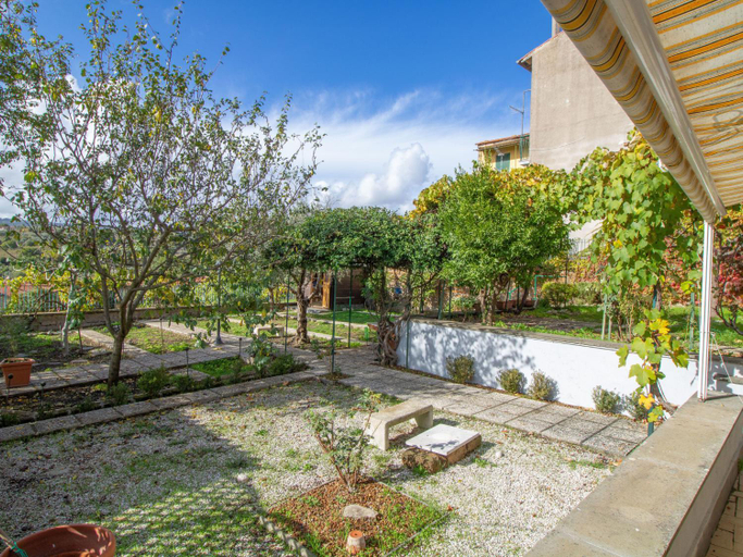 Others 4, Apartment Kiwi e L'uva - Tuscia by Interhome, Viterbo