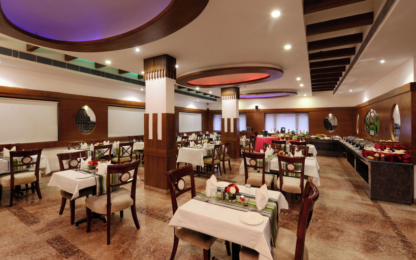 Food & Drinks 5, Keshav Clarks Inn, Gadag