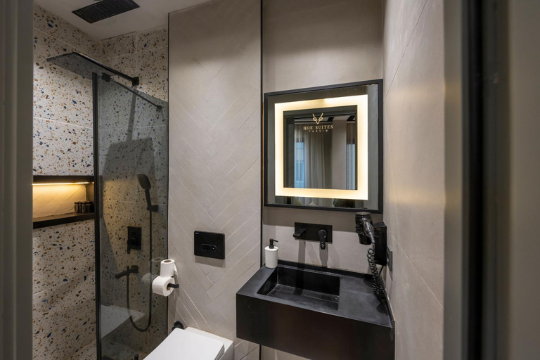 Bathroom 2, Roe Suite Hotel - TAKSIM, Beyoğlu