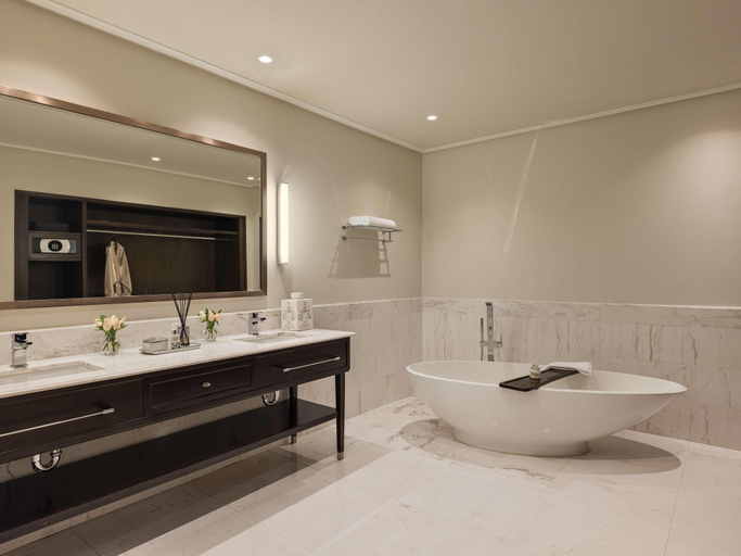 Bathroom 4
