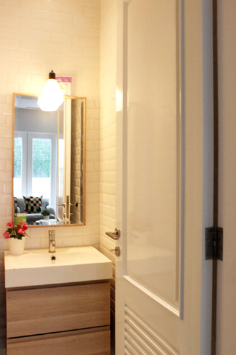 Bathroom 24