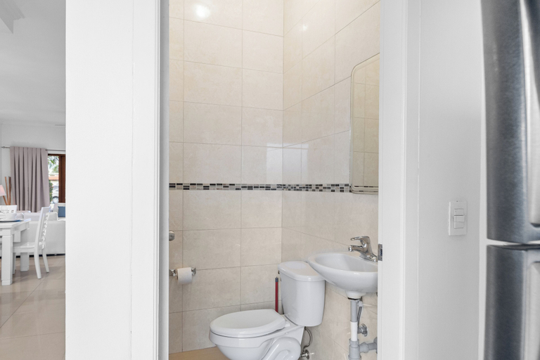 Bathroom 3, Aruba Breeze 4