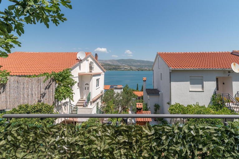 Surrounding environment, Delux apartment EVA, Trogir