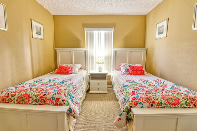 Bedroom 2, Clear Creek Vacation Home, Lake
