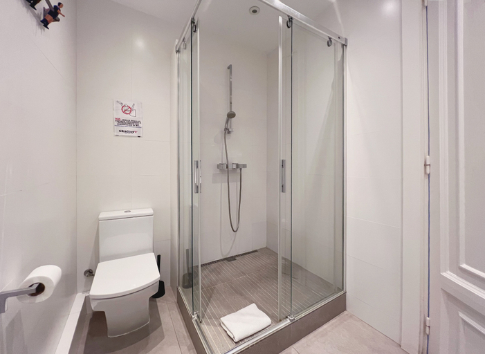 Bathroom 4, Stay U-nique Apartments Roger Llúria, Barcelona