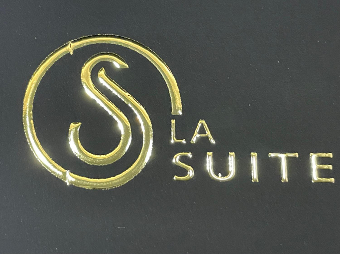 Others 4, La suite Grenoble spa jacuzzi et sauna privatif, Isère