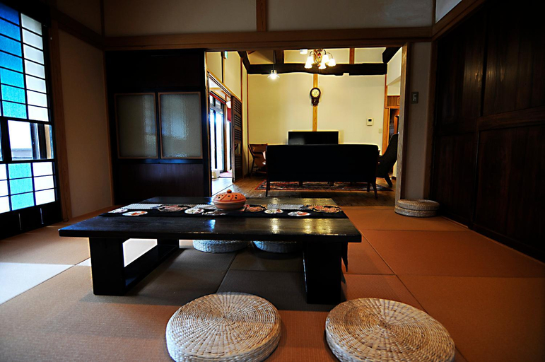 Others 8