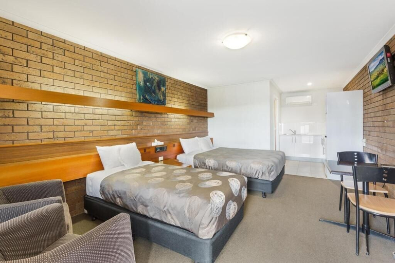 Bedroom 2, Allara Motor Lodge, Gr. Bendigo - Inner North