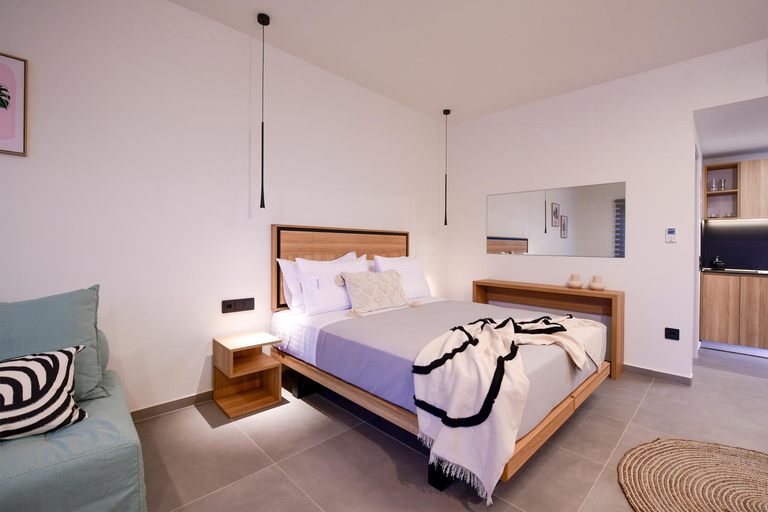 Others 2, Ostracon Suites, East Macedonia and Thrace