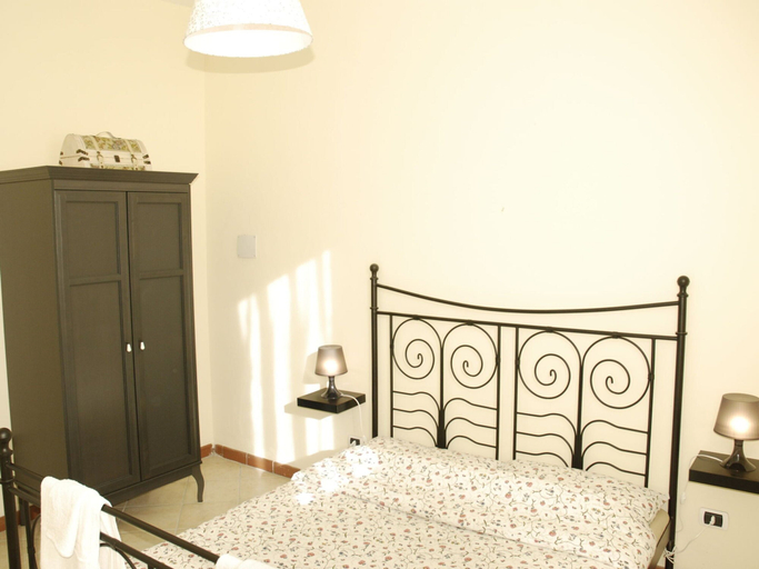 Bedroom 4, Apartment at the Foot of Mt. Vesuvius, Napoli