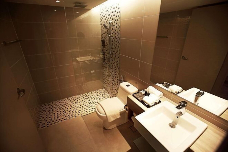Bathroom 6
