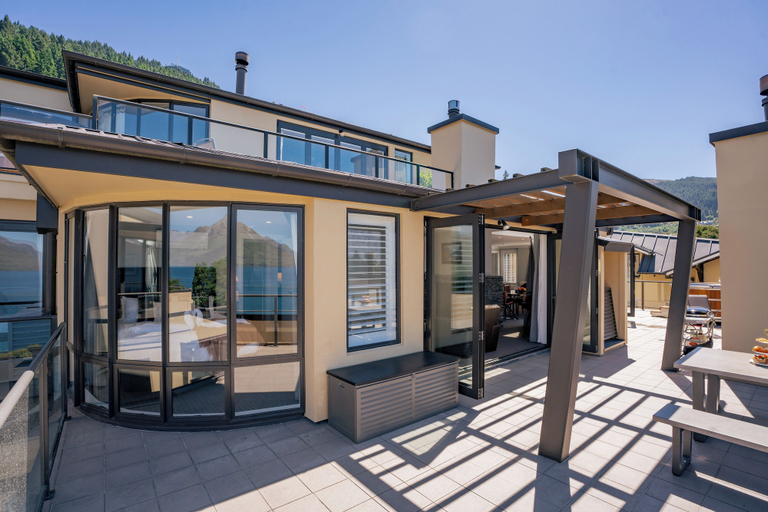 Exterior & Views, 3-BEDROOM PENTHOUSE APARTMENT - THE BEACON 1002, Queenstown-Lakes