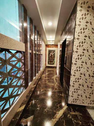 Public Area 2, Hotel Royal Vrindavan, Aligarh