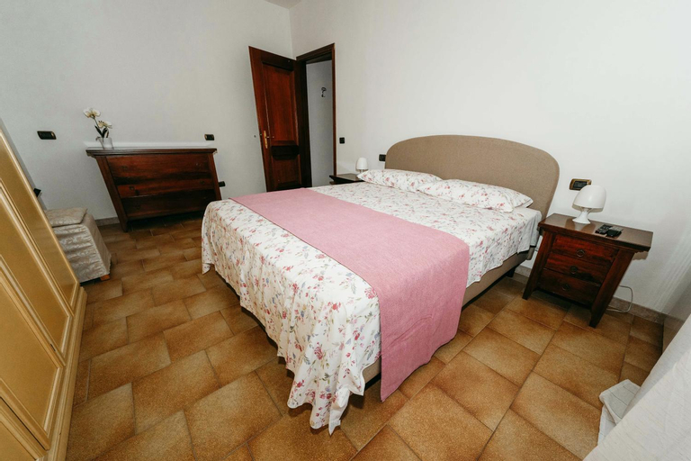 Bedroom 2, La Severa, Terni
