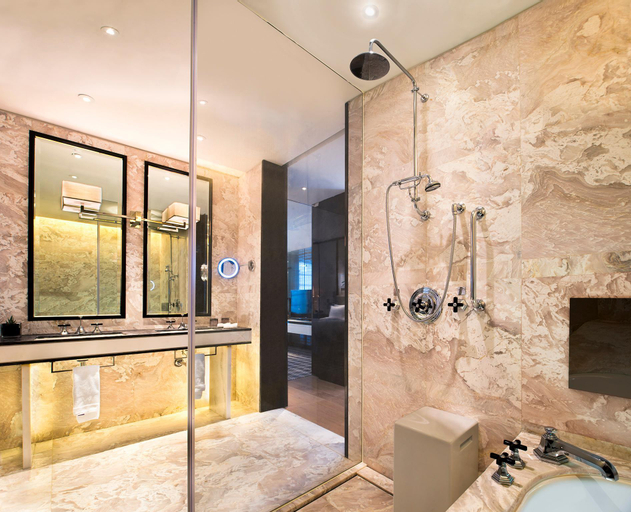 Bathroom 11