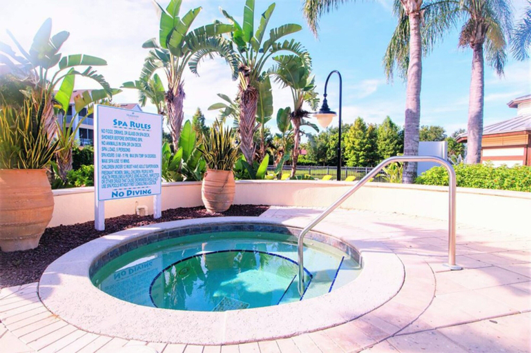 Sport & Beauty 4, Heng's Runaway Beach Condo, Osceola