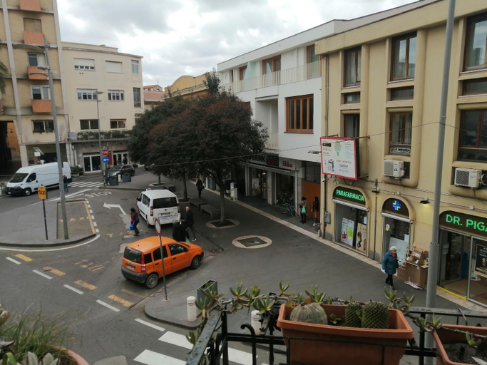 Others 5, Residenza Schinardi, Oristano