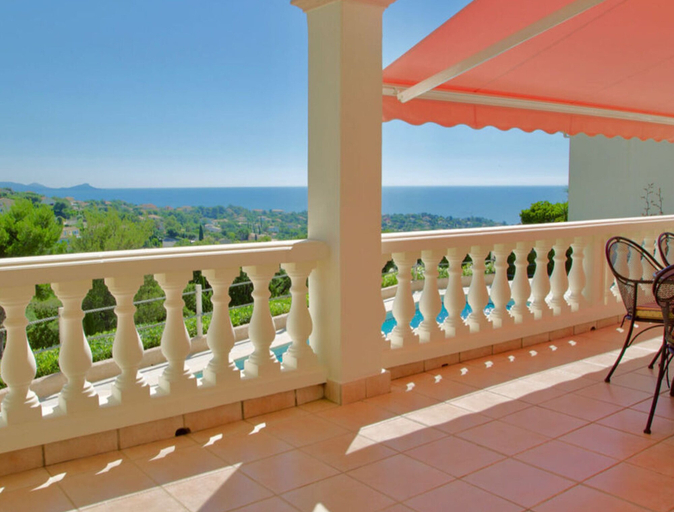 Property grounds 3, Belle Helene Comfortable Holiday Residence, Var