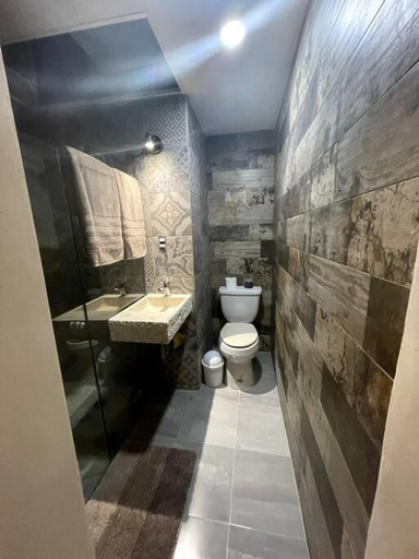 Bathroom 4, Villa Candita, a unos pasos del Paseo Montejo, Mérida