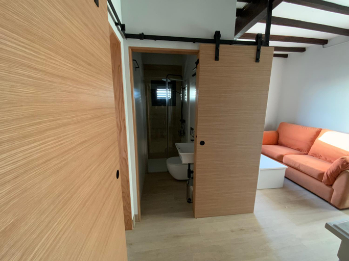 Bathroom 3, Casa Cuartel, Pontevedra