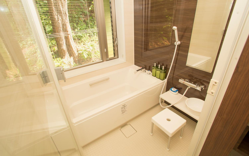 Bathroom 2, K's Casa 恩納村, Onna