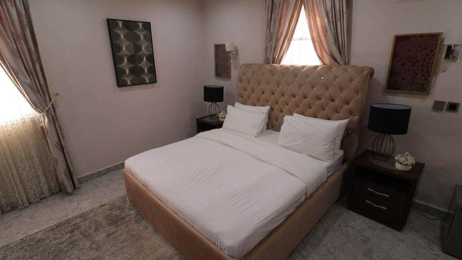 Bedroom 3, Luxurious Hotel and Apartment-Marshall, Fagge