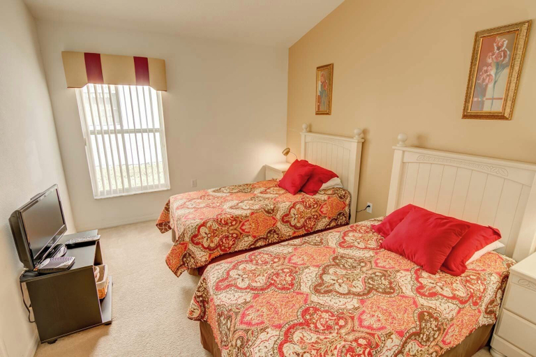Bedroom 2, Daniel's Highgate Park Vacation Home, Polk