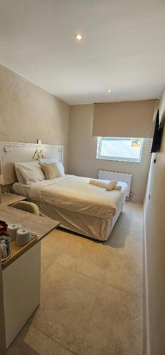 Bedroom 3, MSM Arena Hotel, London
