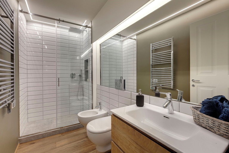 Bathroom 4, Mamo Florence - Turandot Apartment, Florence